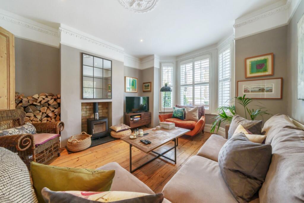 5 bed Detached for rent in Battersea. From Kinleigh Folkard & Hayward - Lettings - Battersea 5 bed Detached for rent in Battersea. From Kinleigh Folkard & Hayward - Lettings - Battersea