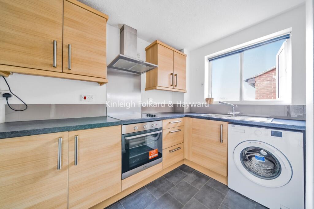 1 bed 1st Floor Flat for rent in London. From Kinleigh Folkard & Hayward - Lettings - Brockley