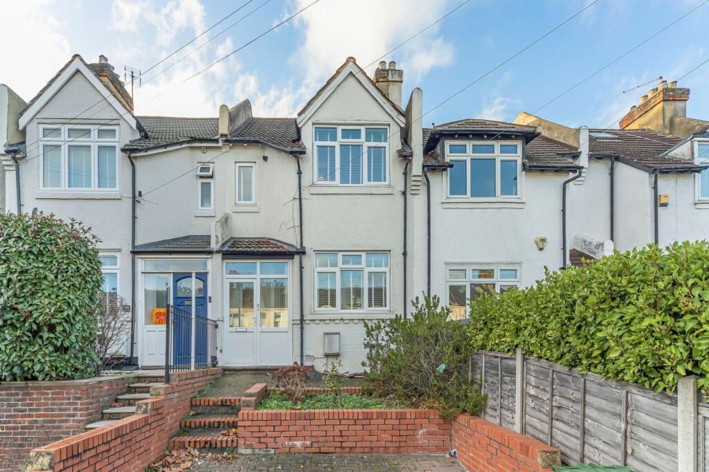 3 bed Detached for rent in London. From Kinleigh Folkard & Hayward - Sales - Brockley 3 bed Detached for rent in London. From Kinleigh Folkard & Hayward - Sales - Brockley