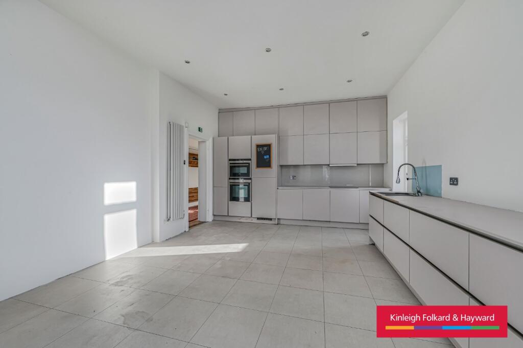 4 bed 1st Floor Flat for rent in London. From Kinleigh Folkard & Hayward - Sales - Brockley