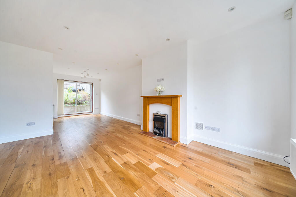 4 bed Detached for rent in London. From Kinleigh Folkard & Hayward - Sales - Brockley
