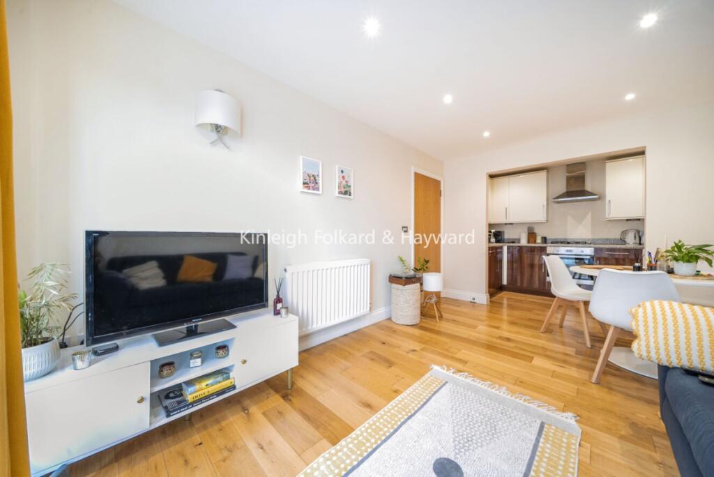1 bed 1st Floor Flat for rent in London. From Kinleigh Folkard & Hayward - Sales - Brockley 1 bed 1st Floor Flat for rent in London. From Kinleigh Folkard & Hayward - Sales - Brockley