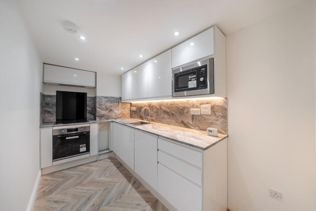 1 bed House (unspecified) for rent in London. From Kinleigh Folkard & Hayward - Sales - Brockley