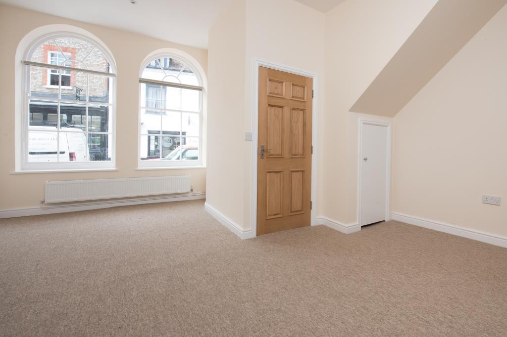 2 bed 1st Floor Flat for rent in Abingdon-on-Thames. From Breckon & Breckon - Abingdon