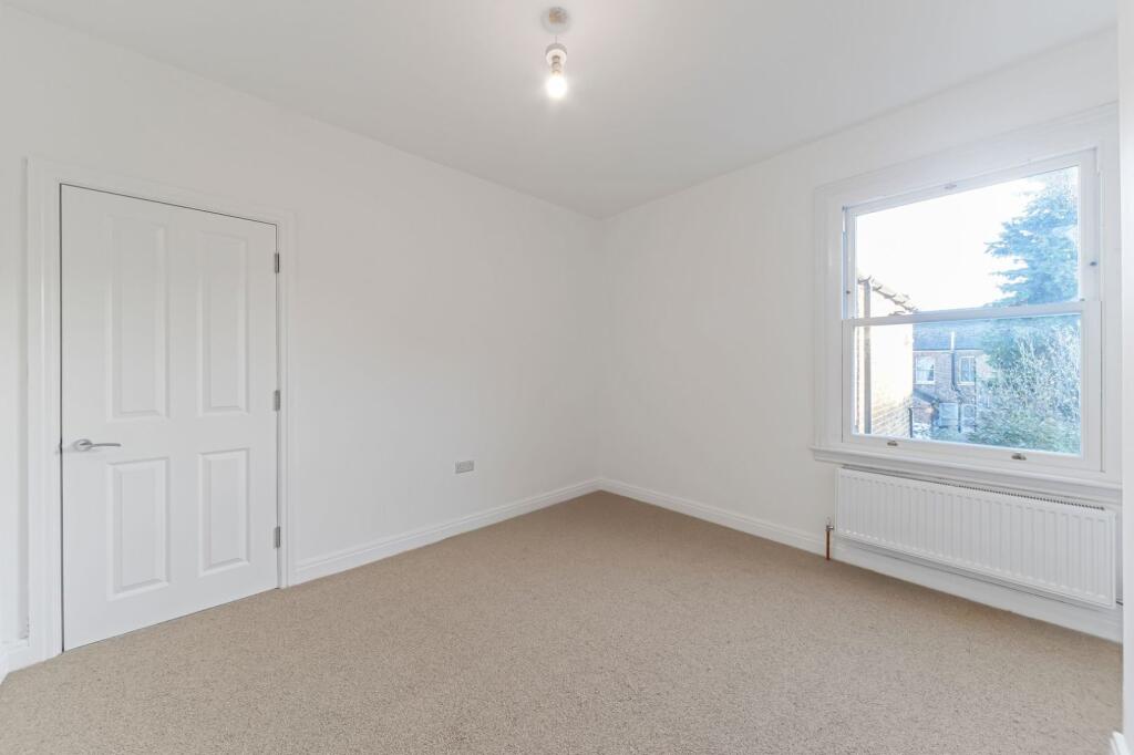 2 bed 1st Floor Flat for rent in London. From Kinleigh Folkard & Hayward - Lettings - Catford