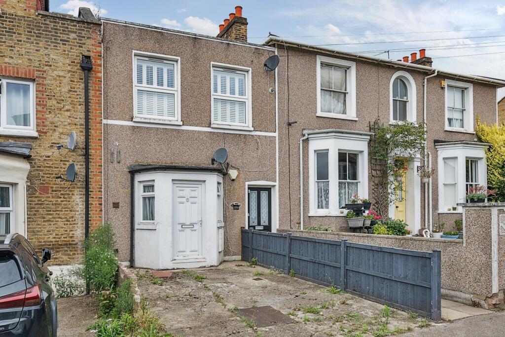 2 bed Mid Terraced House for rent in Catford. From Kinleigh Folkard & Hayward - Lettings - Catford