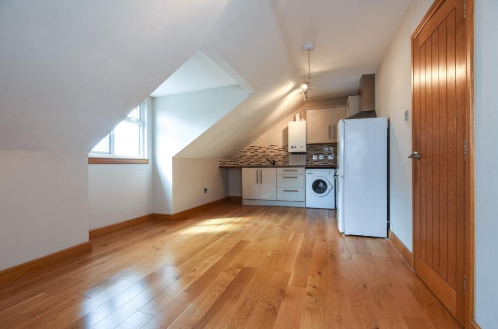 1 bed 1st Floor Flat for rent in London. From Kinleigh Folkard & Hayward - Lettings - Catford 1 bed 1st Floor Flat for rent in London. From Kinleigh Folkard & Hayward - Lettings - Catford