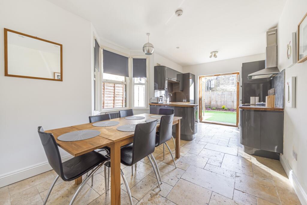 4 bed Mid Terraced House for rent in Catford. From Kinleigh Folkard & Hayward - Lettings - Catford 4 bed Mid Terraced House for rent in Catford. From Kinleigh Folkard & Hayward - Lettings - Catford
