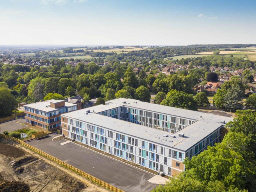 1 bed Apartment for rent in Oxford. From Breckon & Breckon - Headington