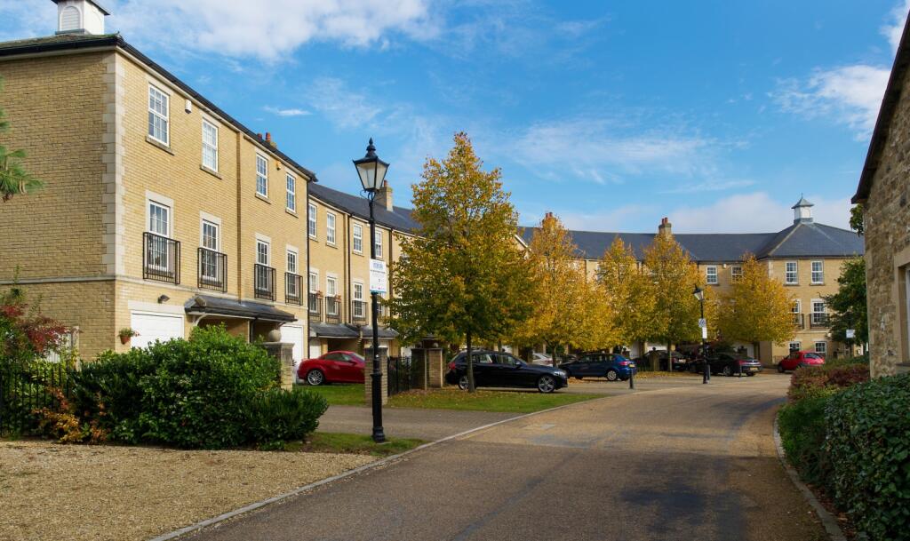 4 bed Town House for rent in Sandford-on-Thames. From Breckon & Breckon - Headington