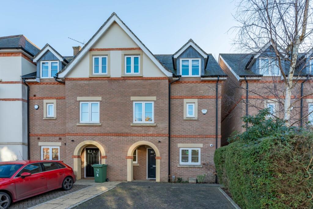 4 bed Town House for rent in Sandford-on-Thames. From Breckon & Breckon - Headington 4 bed Town House for rent in Sandford-on-Thames. From Breckon & Breckon - Headington