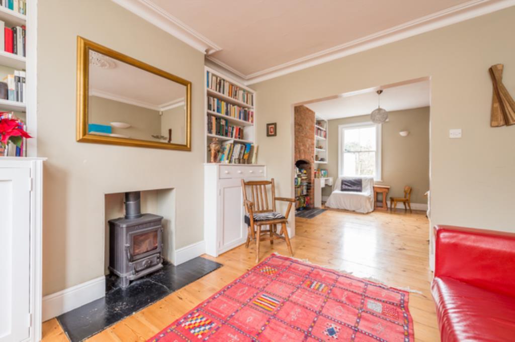 4 bed Mid Terraced House for rent in Sandford-on-Thames. From Breckon & Breckon - Headington