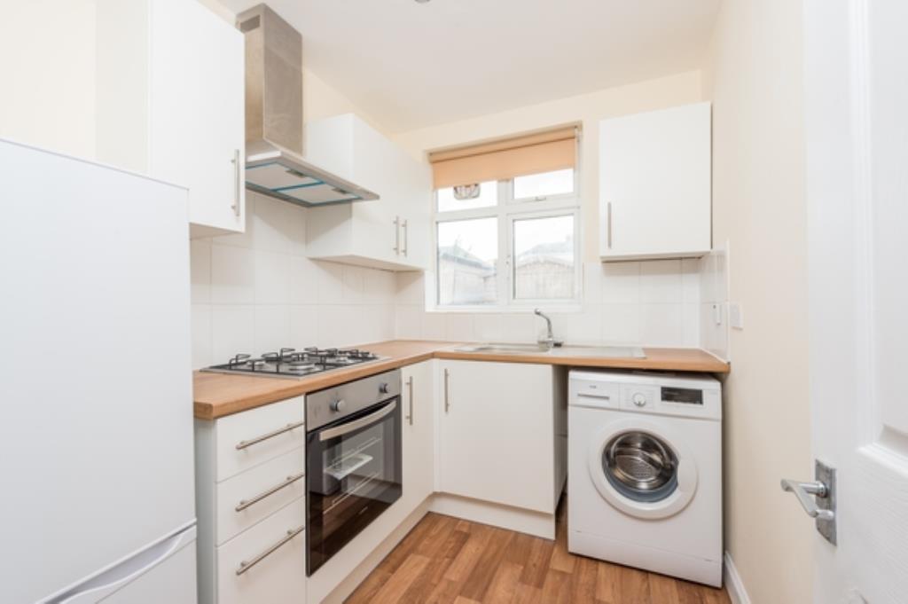 3 bed Semi Detached for rent in Oxford. From Breckon & Breckon - Headington
