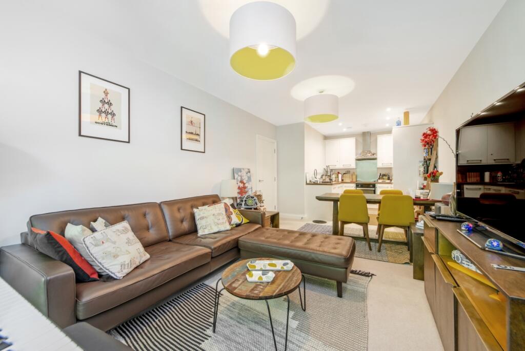 1 bed 1st Floor Flat for rent in London. From Kinleigh Folkard & Hayward - Sales - Clerkenwell - Sales