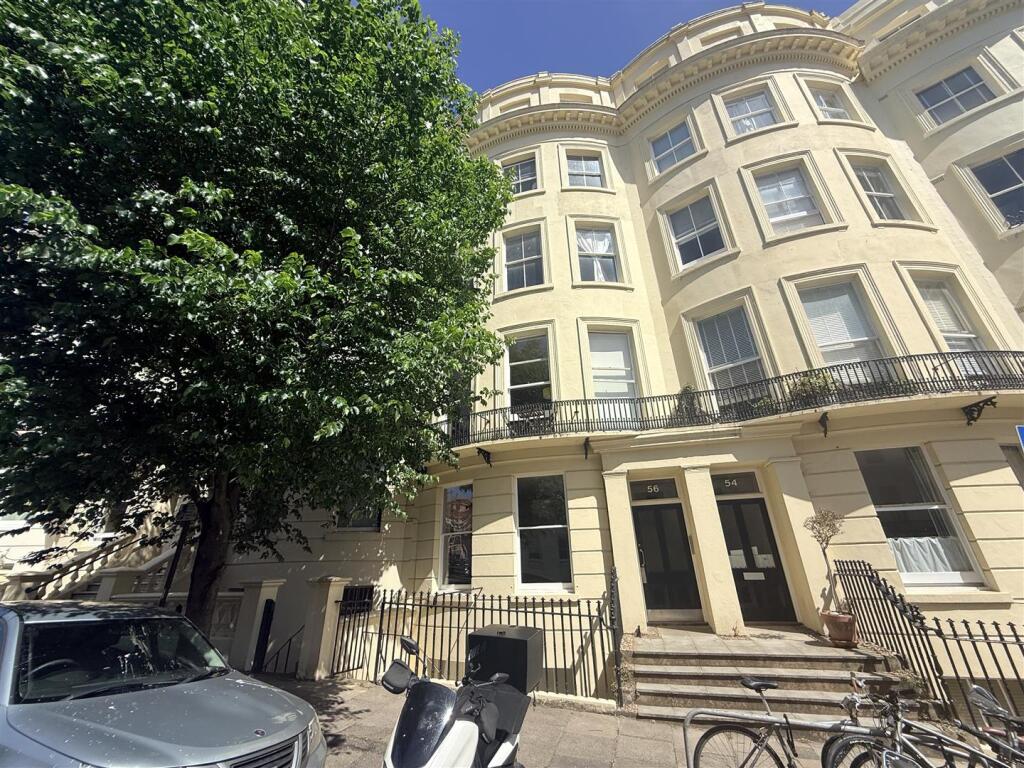 4 bed 1st Floor Flat for rent in Brighton and Hove. From Brices - Hove