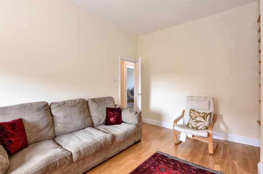 2 bed Flat for rent in Penge. From Kinleigh Folkard & Hayward - Crystal Palace