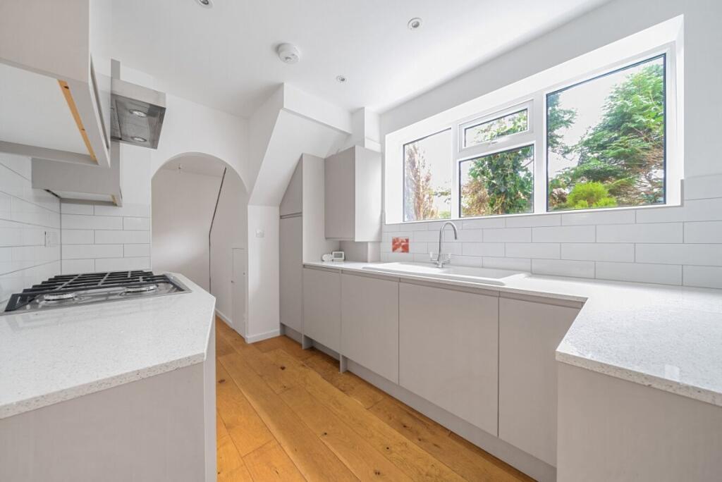 2 bed Detached for rent in Penge. From Kinleigh Folkard & Hayward - Sales - Crystal Palace