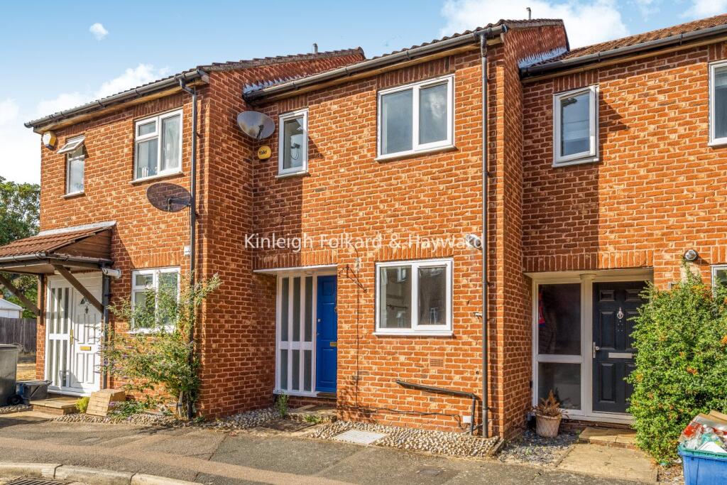 2 bed Mid Terraced House for rent in Penge. From Kinleigh Folkard & Hayward - Sales - Crystal Palace 2 bed Mid Terraced House for rent in Penge. From Kinleigh Folkard & Hayward - Sales - Crystal Palace