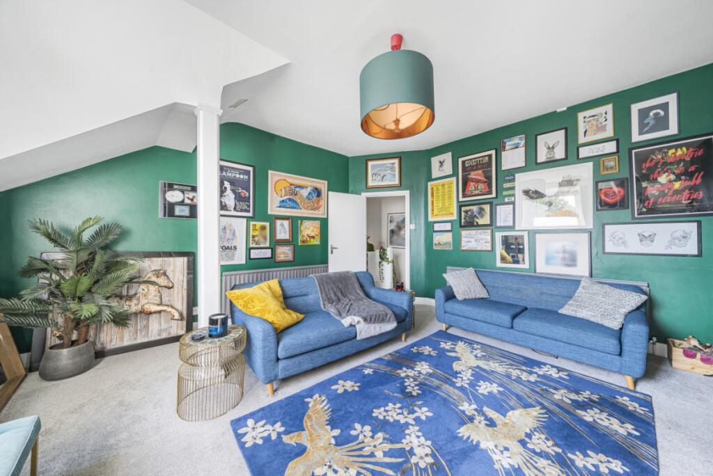 1 bed 1st Floor Flat for rent in London. From Kinleigh Folkard & Hayward - Sales - Crystal Palace 1 bed 1st Floor Flat for rent in London. From Kinleigh Folkard & Hayward - Sales - Crystal Palace