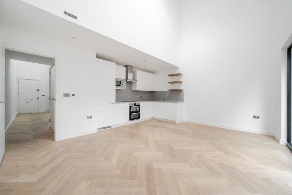 2 bed Detached for rent in London. From Kinleigh Folkard & Hayward - Sales - Crystal Palace
