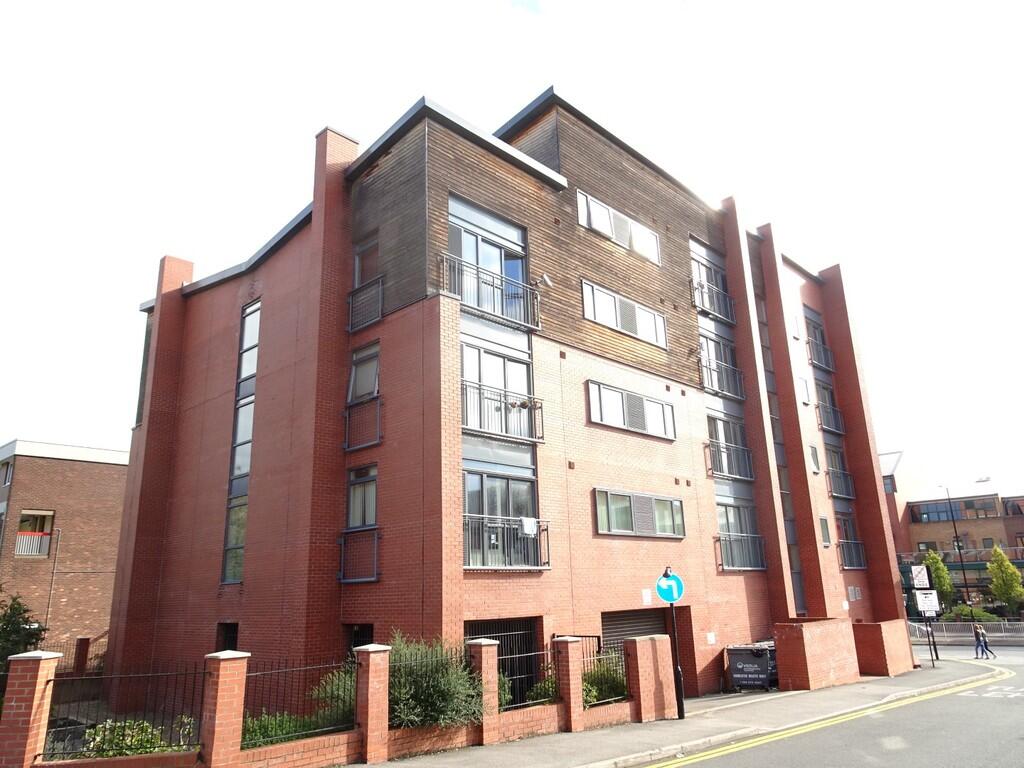 0 bed Studio for rent in Sheffield. From Bricknells Rentals - Wickersley