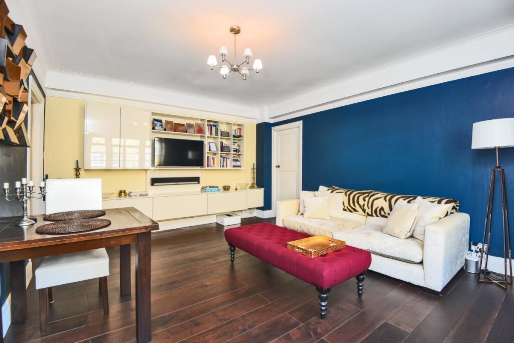 2 bed Flat for rent in Kensington. From Kinleigh Folkard & Hayward - Holland Park