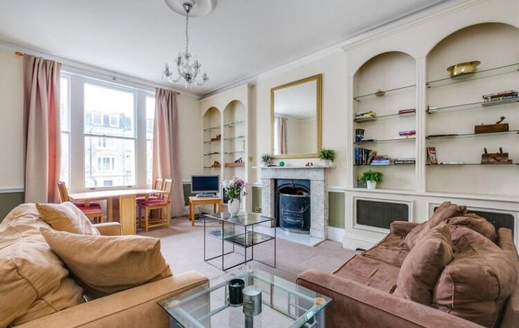 2 bed Apartment for rent in Kensington. From Kinleigh Folkard & Hayward - Holland Park
