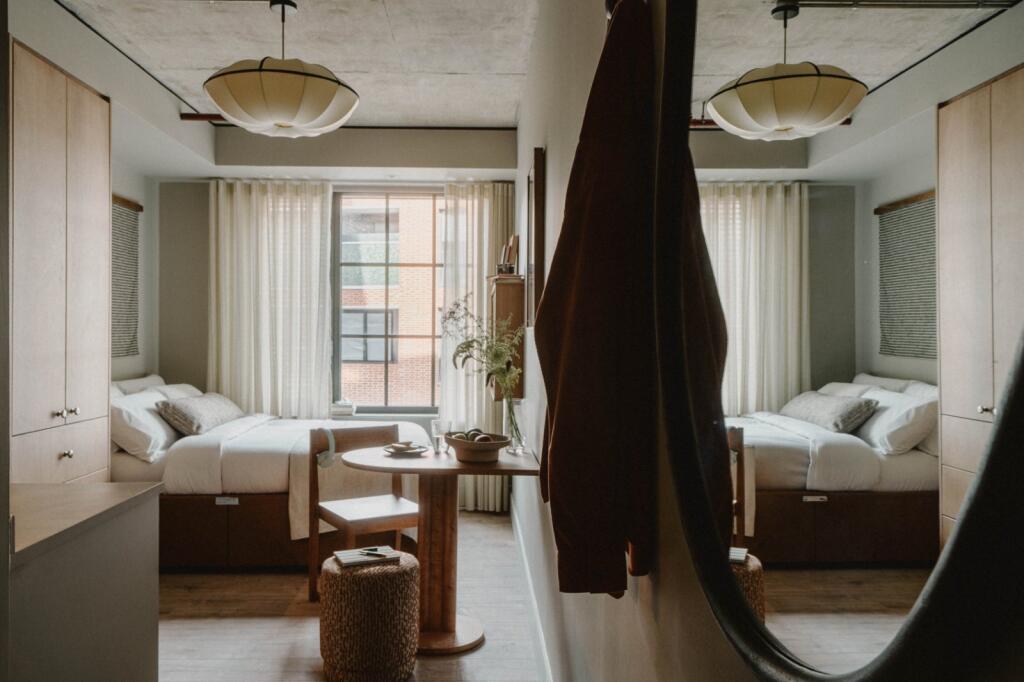 0 bed 1st Floor Flat for rent in London. From Kinleigh Folkard & Hayward - Sales - Holland Park