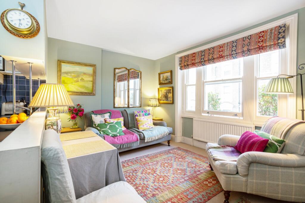 1 bed 1st Floor Flat for rent in London. From Kinleigh Folkard & Hayward - Sales - Holland Park