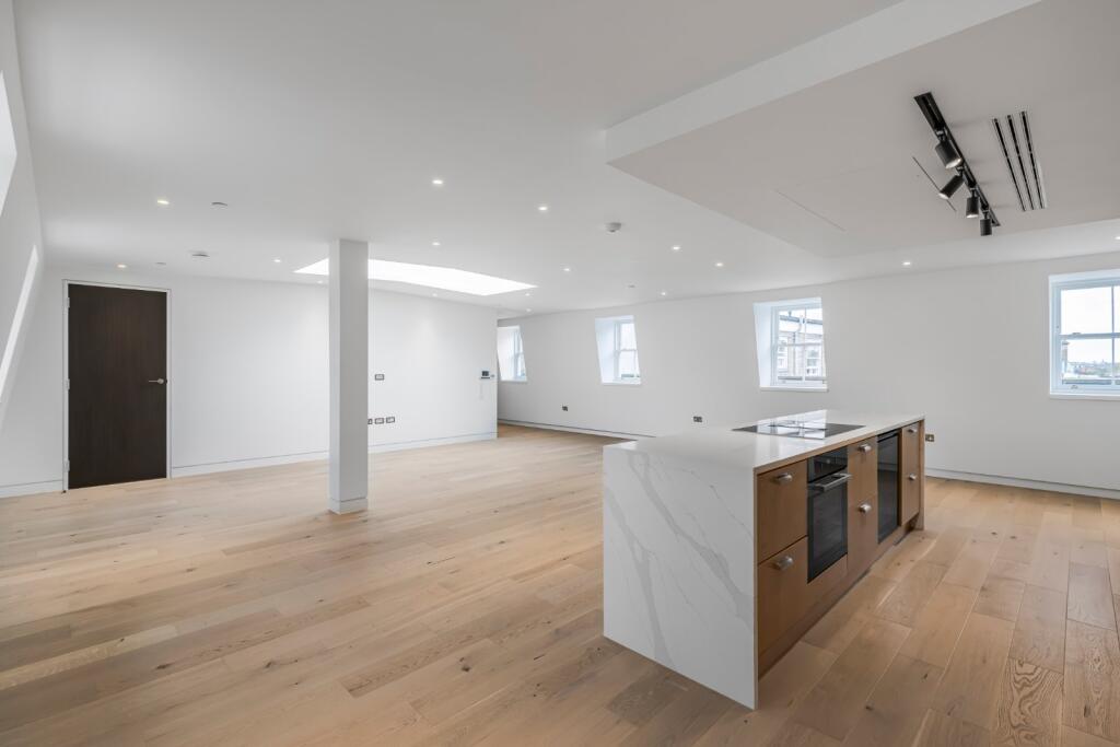 3 bed Penthouse for rent in Paddington. From Kinleigh Folkard & Hayward - Sales - Holland Park