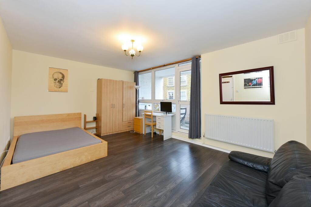 4 bed 1st Floor Flat for rent in Camden Town. From Kinleigh Folkard & Hayward - Sales - Holland Park