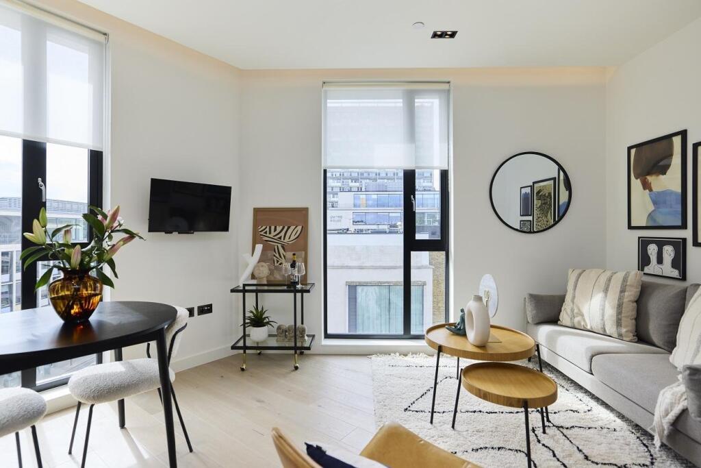 1 bed 1st Floor Flat for rent in Paddington. From Kinleigh Folkard & Hayward - Sales - Holland Park 1 bed 1st Floor Flat for rent in Paddington. From Kinleigh Folkard & Hayward - Sales - Holland Park