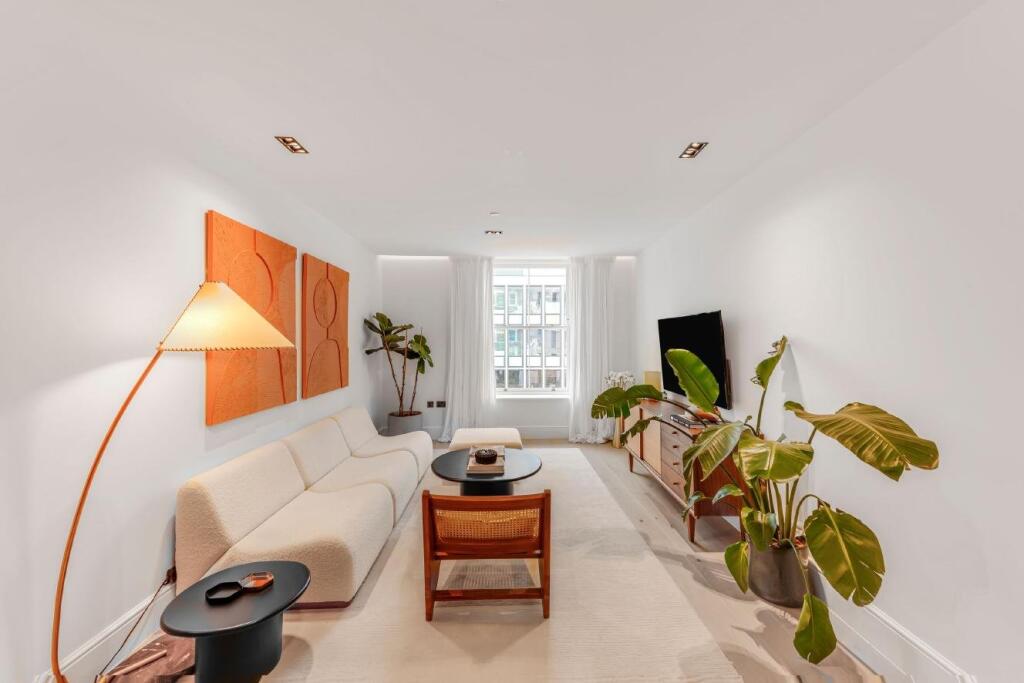 1 bed 1st Floor Flat for rent in Paddington. From Kinleigh Folkard & Hayward - Sales - Holland Park 1 bed 1st Floor Flat for rent in Paddington. From Kinleigh Folkard & Hayward - Sales - Holland Park