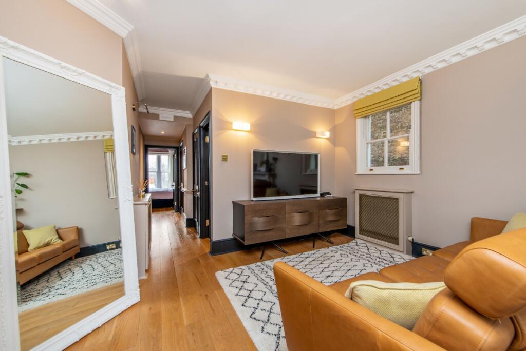 2 bed 1st Floor Flat for rent in London. From Kinleigh Folkard & Hayward - Sales - Holland Park