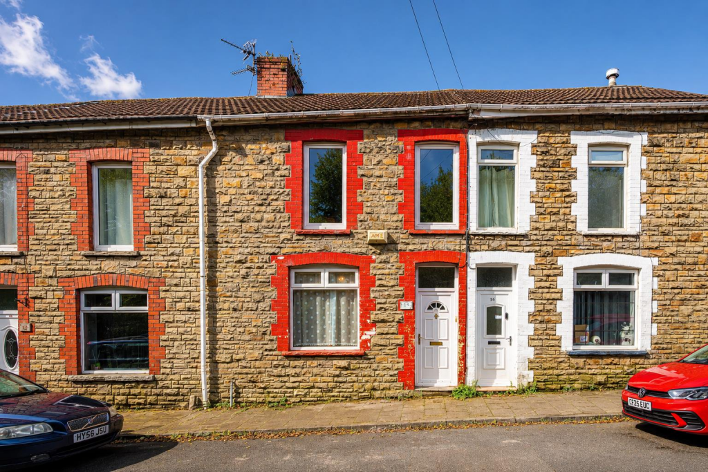 2 bed Mid Terraced House for rent in Caerphilly. From Brinsons - Caerphilly