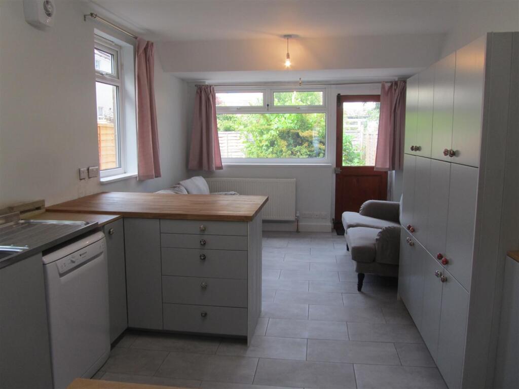 6 bed Detached for rent in Bristol. From Bristol SU Lettings - Bristol 6 bed Detached for rent in Bristol. From Bristol SU Lettings - Bristol