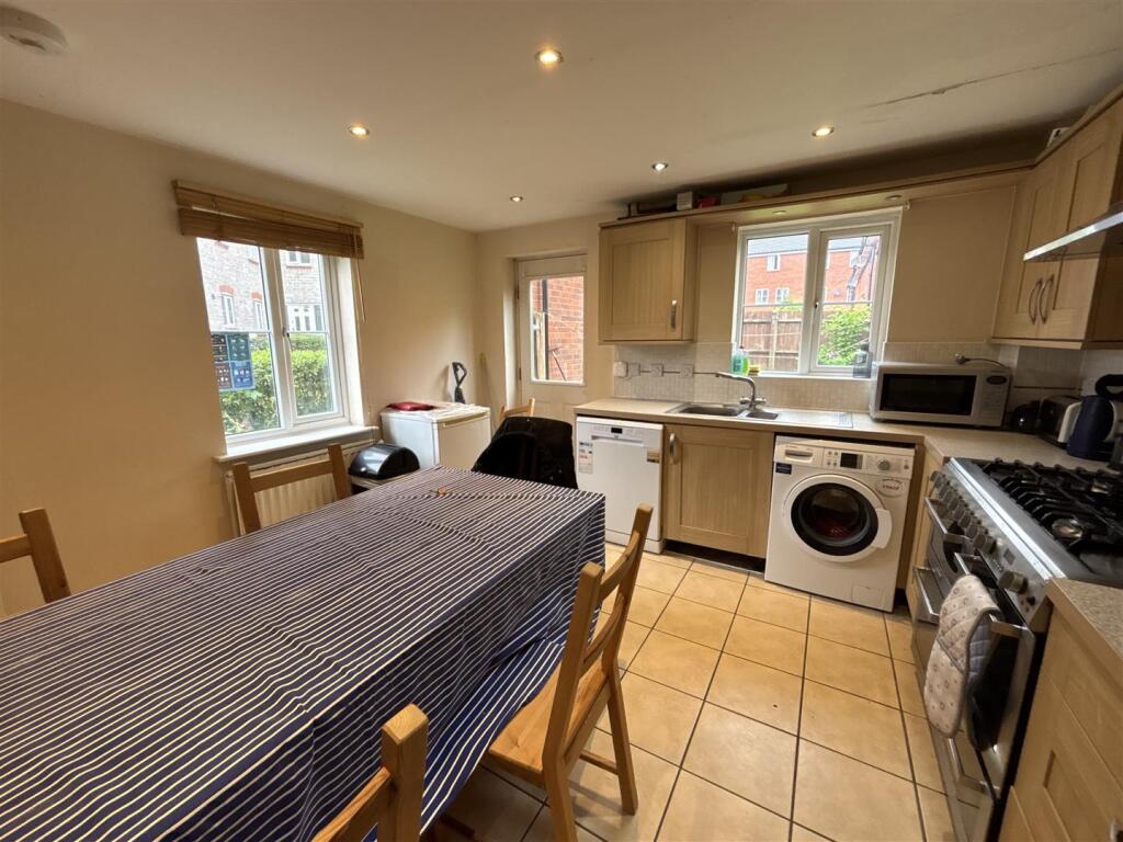 4 bed End of Terrace for rent in Filton. From Bristol SU Lettings - Bristol 4 bed End of Terrace for rent in Filton. From Bristol SU Lettings - Bristol