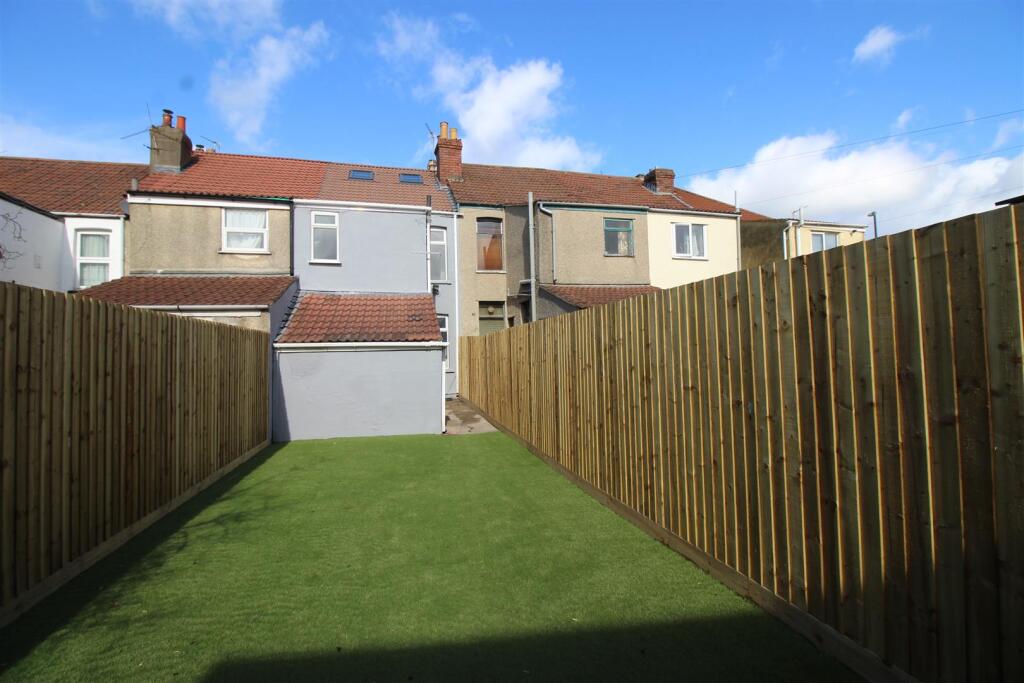 5 bed Detached for rent in Crofts End. From Bristol SU Lettings - Bristol 5 bed Detached for rent in Crofts End. From Bristol SU Lettings - Bristol