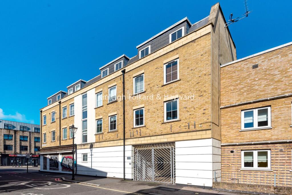 1 bed 1st Floor Flat for rent in London. From Kinleigh Folkard & Hayward - Sales - London Bridge
