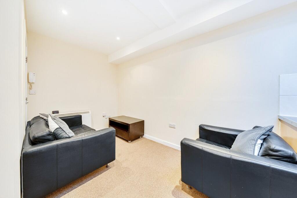 2 bed 1st Floor Flat for rent in London. From Kinleigh Folkard & Hayward - Sales - London Bridge 2 bed 1st Floor Flat for rent in London. From Kinleigh Folkard & Hayward - Sales - London Bridge