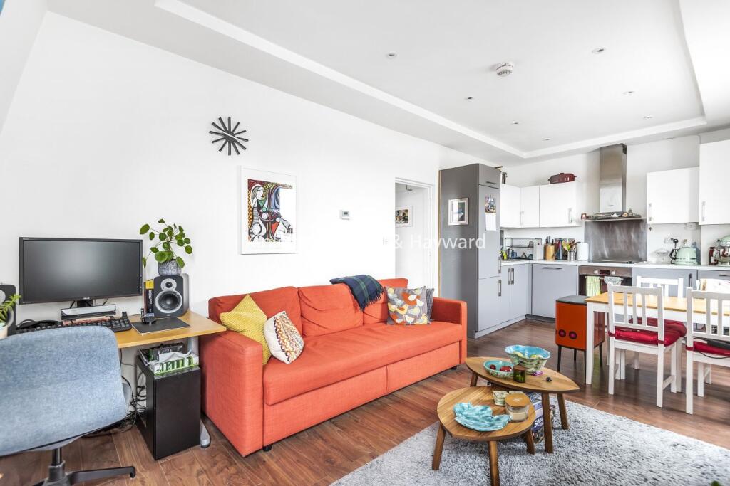 1 bed 1st Floor Flat for rent in London. From Kinleigh Folkard & Hayward - Sales - London Bridge