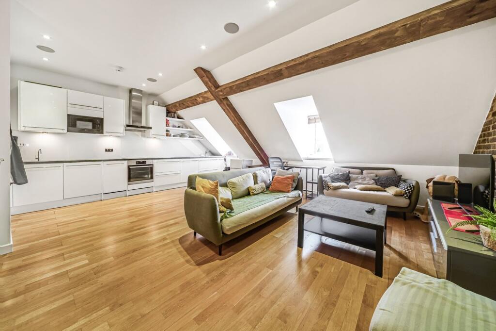 2 bed Not Specified for rent in Bermondsey. From Kinleigh Folkard & Hayward - Sales - London Bridge