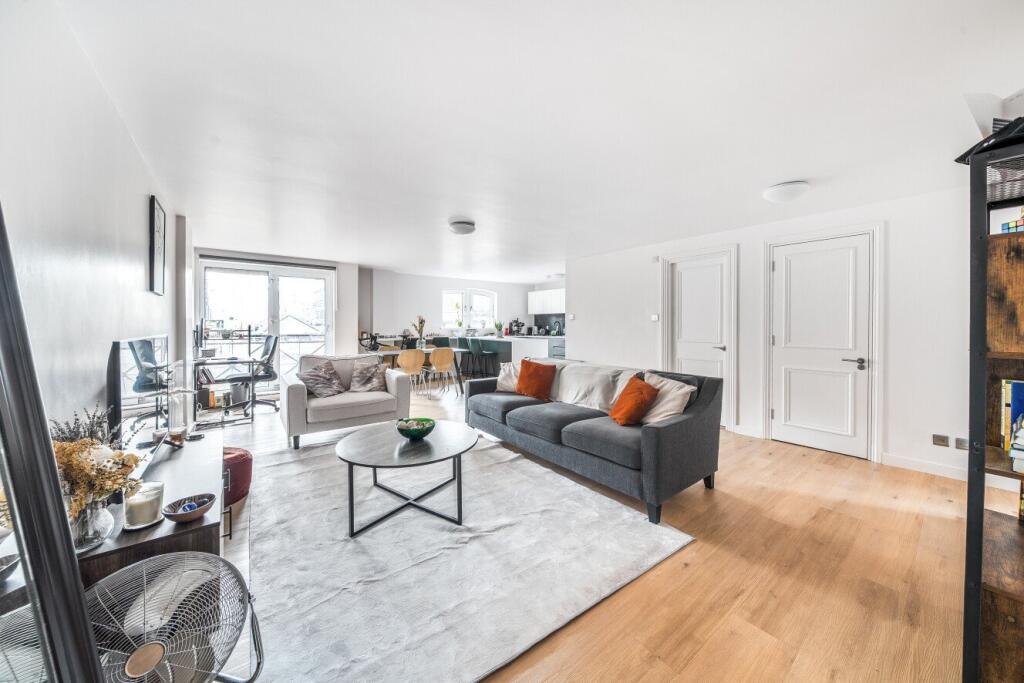 2 bed 1st Floor Flat for rent in Bermondsey. From Kinleigh Folkard & Hayward - Sales - London Bridge