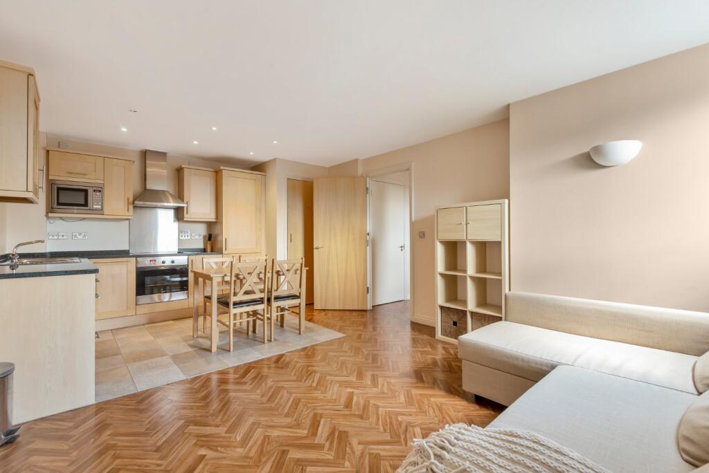 1 bed 1st Floor Flat for rent in Bermondsey. From Kinleigh Folkard & Hayward - Sales - London Bridge