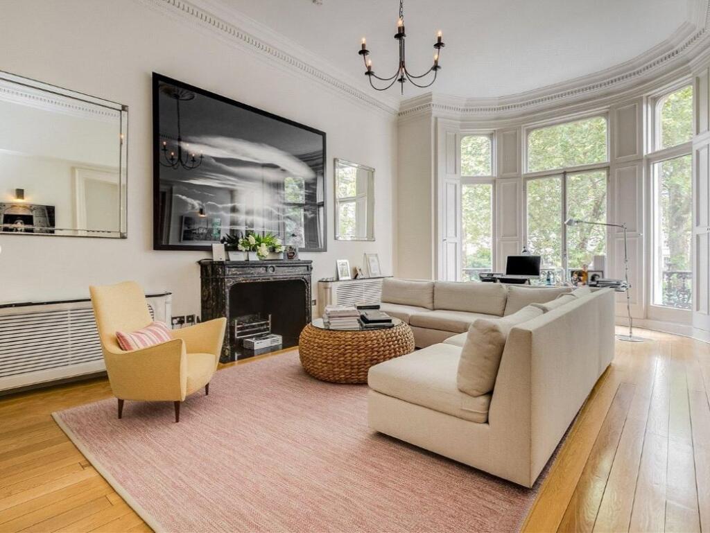 2 bed Apartment for rent in Chelsea. From Kinleigh Folkard & Hayward - South Kensington