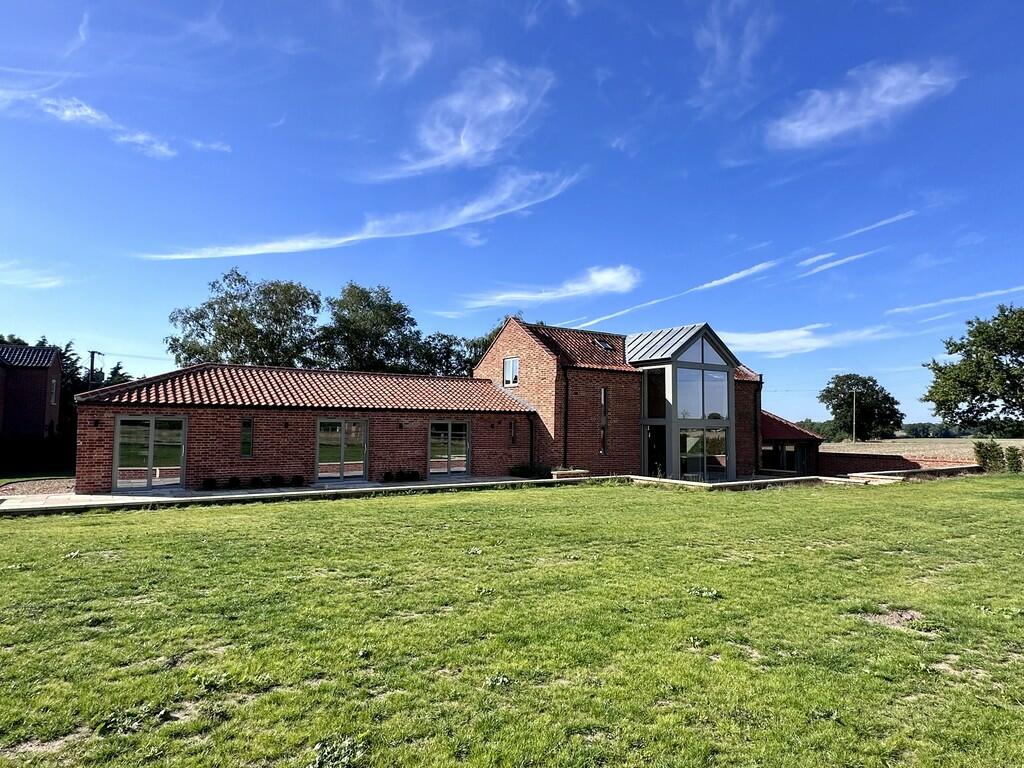 5 bed Barn Conversion for rent in Corpusty. From Brown & Co - Holt