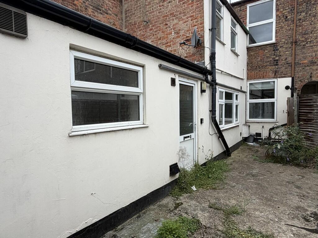 4 bed Studio for rent in King's Lynn. From Brown & Co - King's Lynn