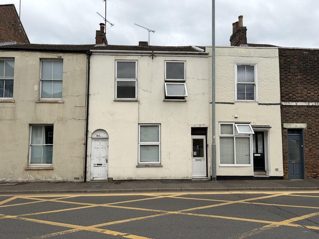 2 bed Mid Terraced House for rent in King's Lynn. From Brown & Co - King's Lynn
