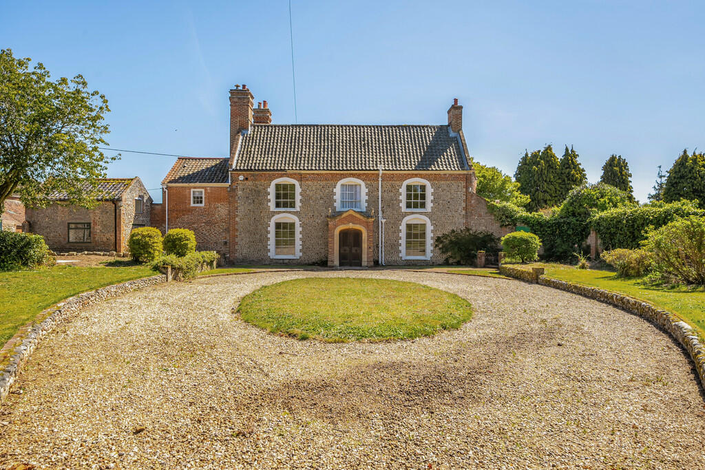 5 bed Farm House for rent in North Walsham. From Brown & Co - Norwich 5 bed Farm House for rent in North Walsham. From Brown & Co - Norwich