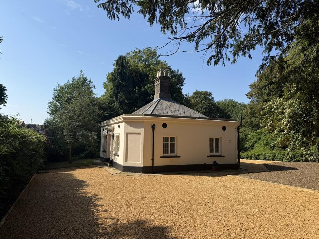 1 bed Detached for rent in Norwich. From Brown & Co - Norwich